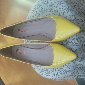 F5j heels size 12 yellow